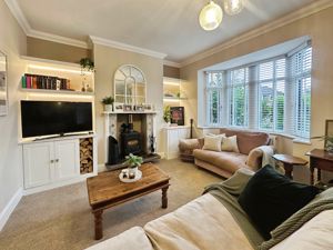 Lounge- click for photo gallery